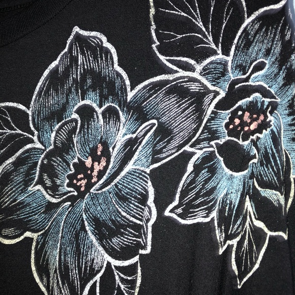 Black flowing tee shirt - Picture 2 of 2